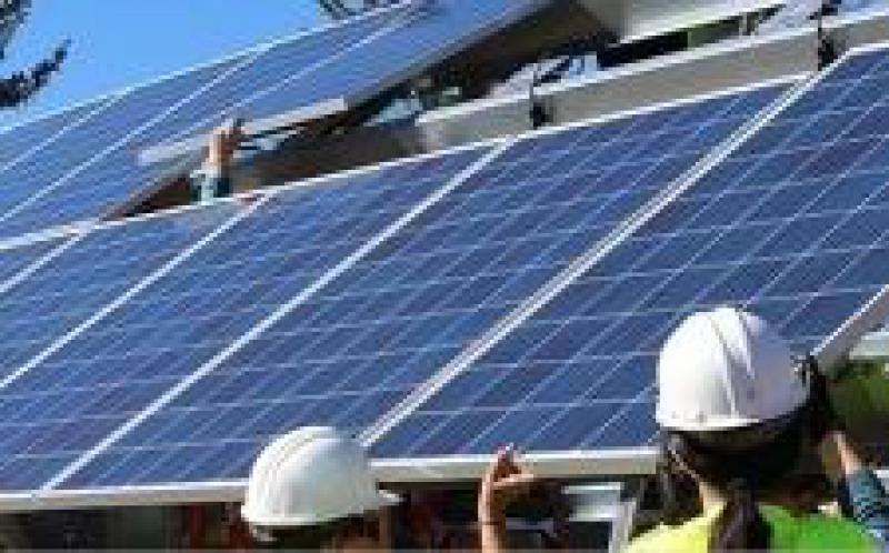 Solar Power International網(wǎng)絡和職業(yè)發(fā)展太陽能獎學金獲得者