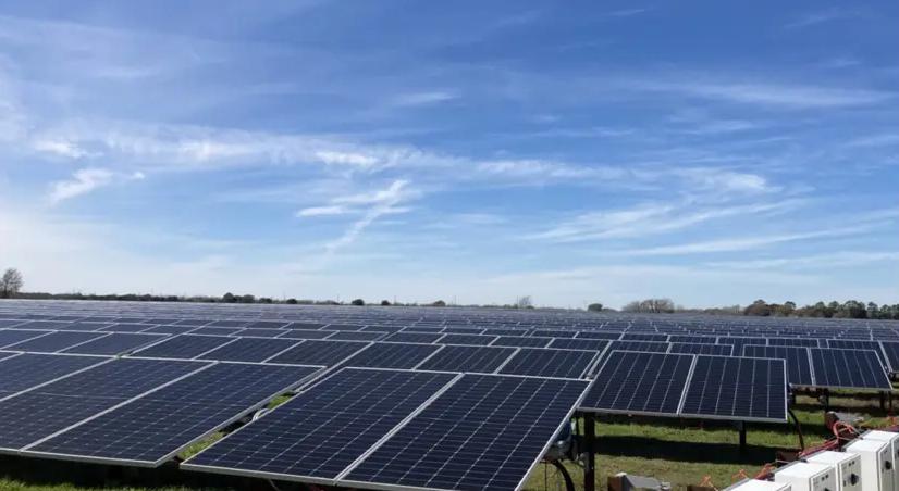 “十四五”期間，我國發(fā)布新能源汽車等重點行業(yè)國家標(biāo)準(zhǔn)4000多項