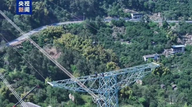 金上—湖北±800千伏特高壓直流輸電工程正式開始向湖北送電