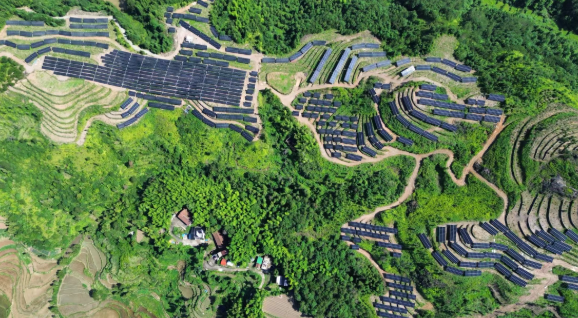 文成縣農光互補光伏發電項目全容量并網發電